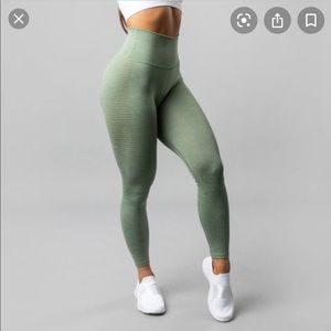 Alphalete halo leggings
